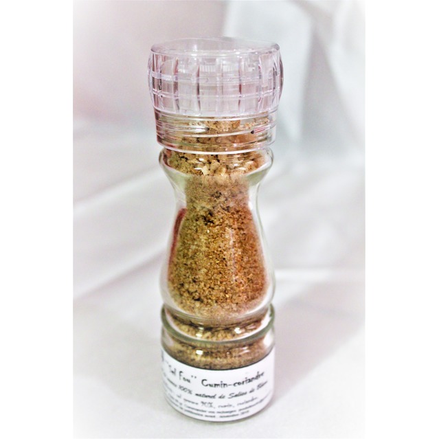 ’’Sel fou’’ Cumin & Coriandre © au gros sel de source 100% naturel de Salies de Béarn , moulin en verre, 85 gr.