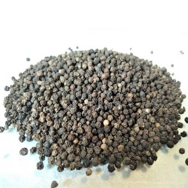 Poivre noir ASTA 550 du Vietnam en grain, sac 1 Kg